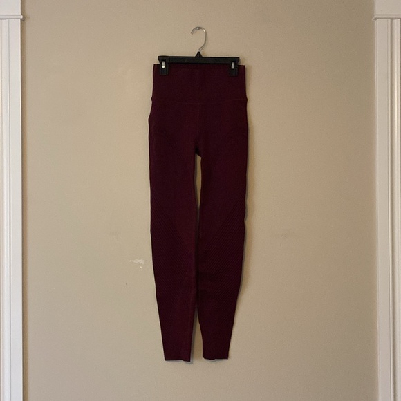 Fabletics Sculptknit Burgundy Leggings Contour High-Rise - Picture 5 of 14